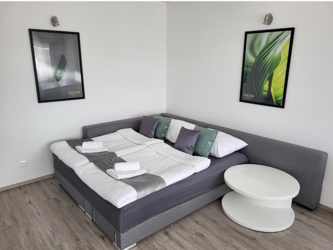 Apartman Gabriela Roudne Ngoại thất bức ảnh